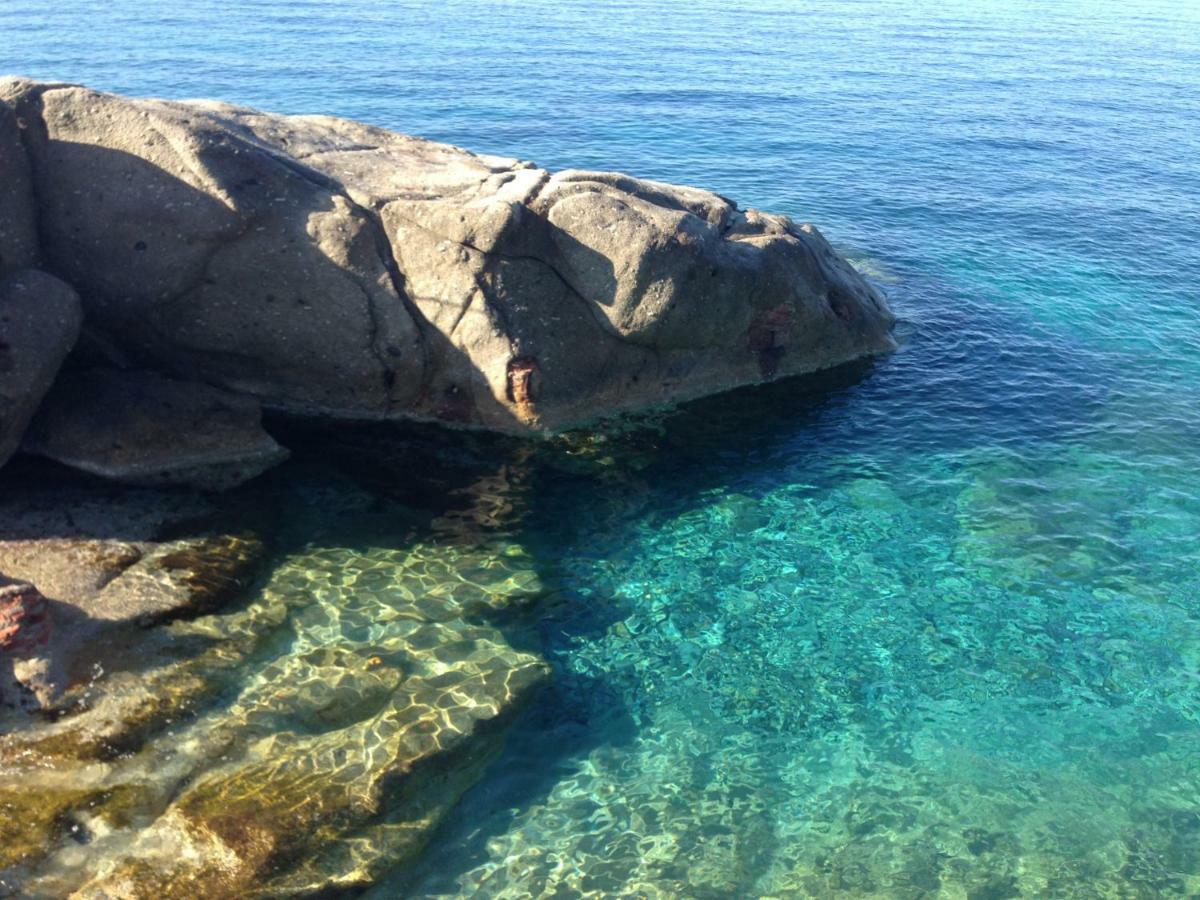 Un Salto Nel Blu Villa Chiessi Exteriör bild